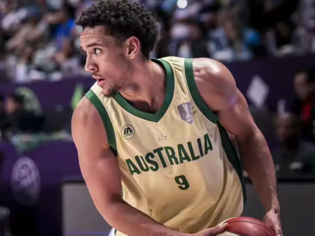 按照目前的, 篮进了亚洲