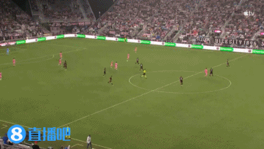 向球门, 苏亚雷斯