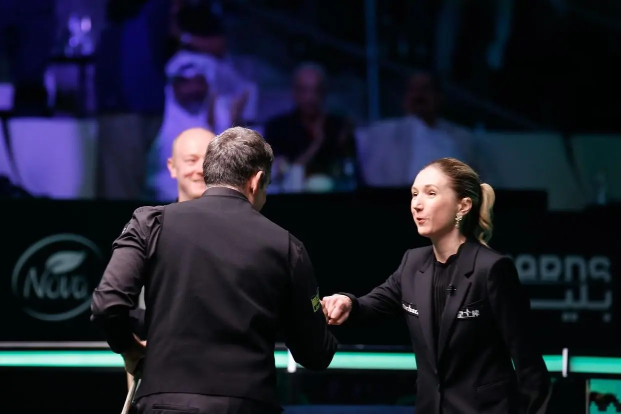 替傅家俊, 他在半决赛, 火箭力压