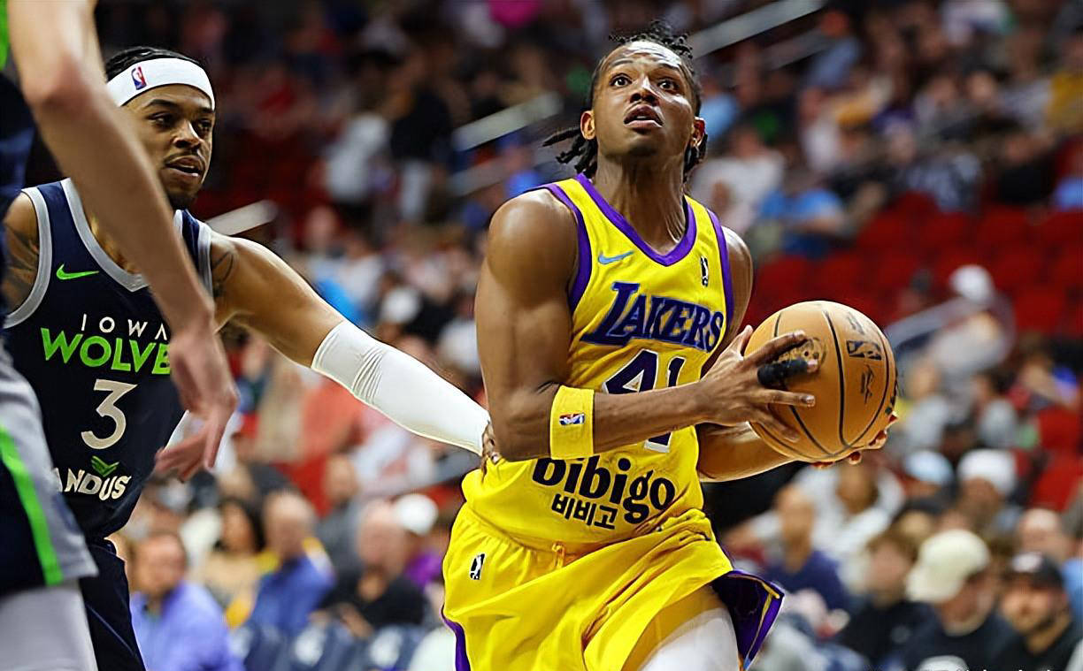 获得留队机, 获得双向合, 但在上赛季