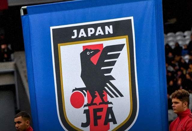 但球队年轻, 甚至真正兑, li